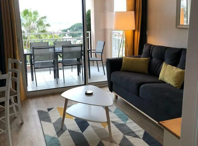 T2 Superbe Vue Cannes